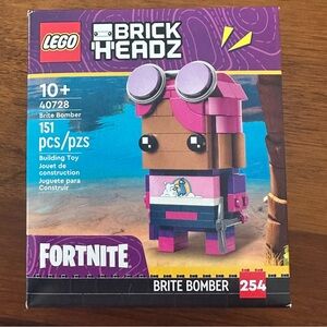 LEGO Set Brickheadz 40728 Fortnite Brite Bomber 254 NEW GWP retired